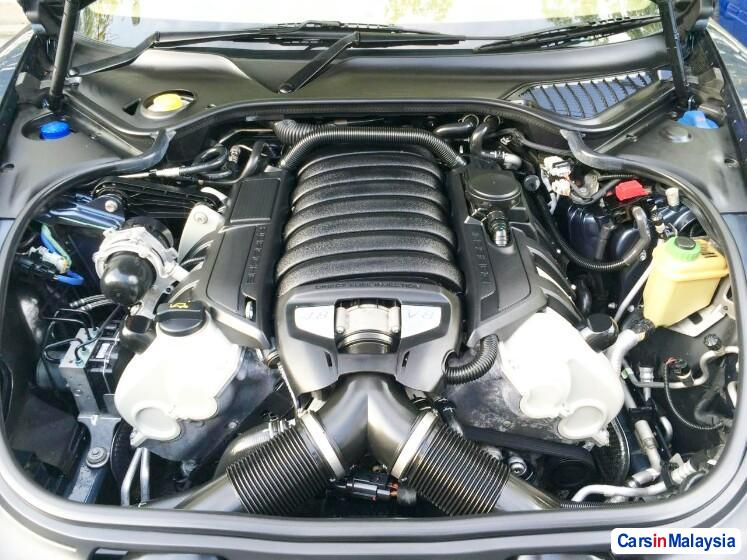 Porsche Panamera 4.8-LITER LUXURY SUPER SPORT CAR Automatic 2015 - image 7