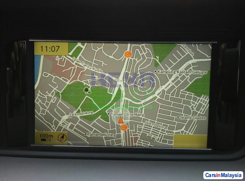 Mercedes Benz E200 CGI Automatic 2012 - image 10