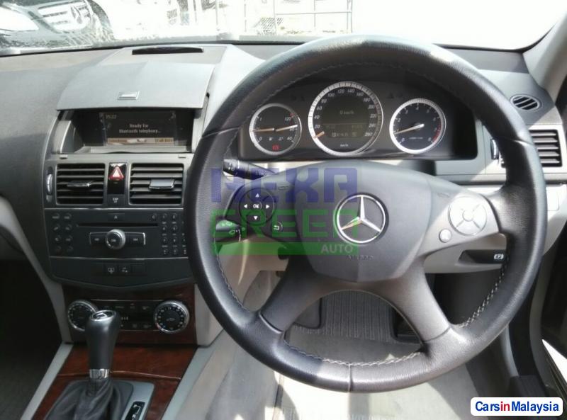 Mercedes Benz C-Class Automatic 2008 - image 10