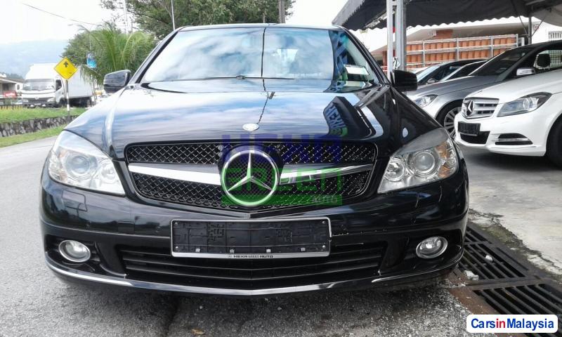 Mercedes Benz C-Class Automatic 2011 - image 2