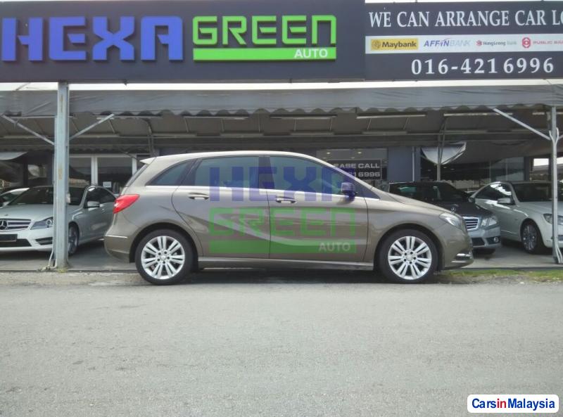 Mercedes Benz B200 Automatic 2013 in Penang