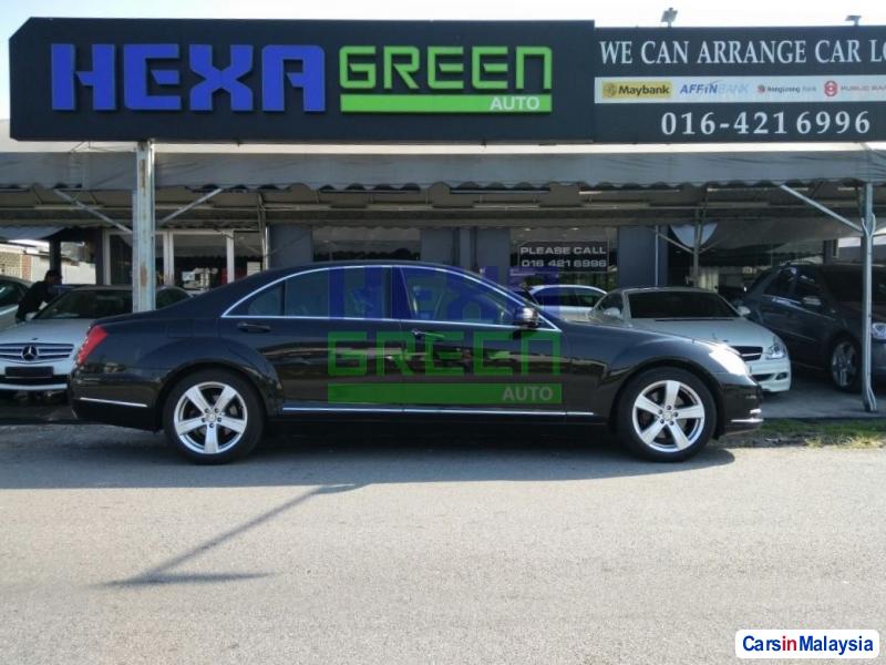 Mercedes Benz S300L Automatic 2011 - image 3