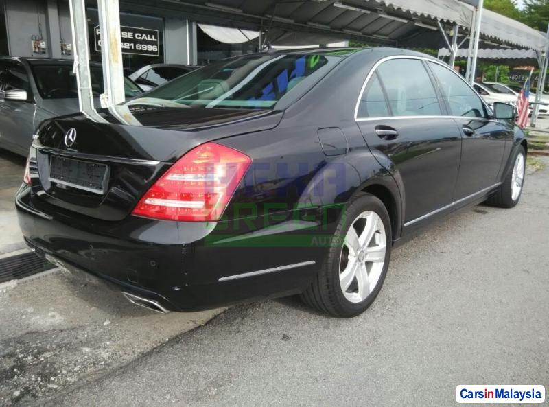 Mercedes Benz S300L Automatic 2011 - image 4