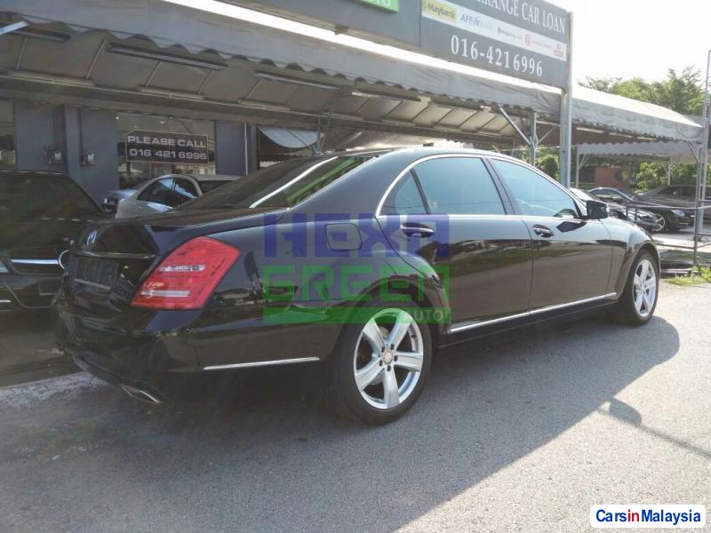 Mercedes Benz S300L Automatic 2011 - image 4
