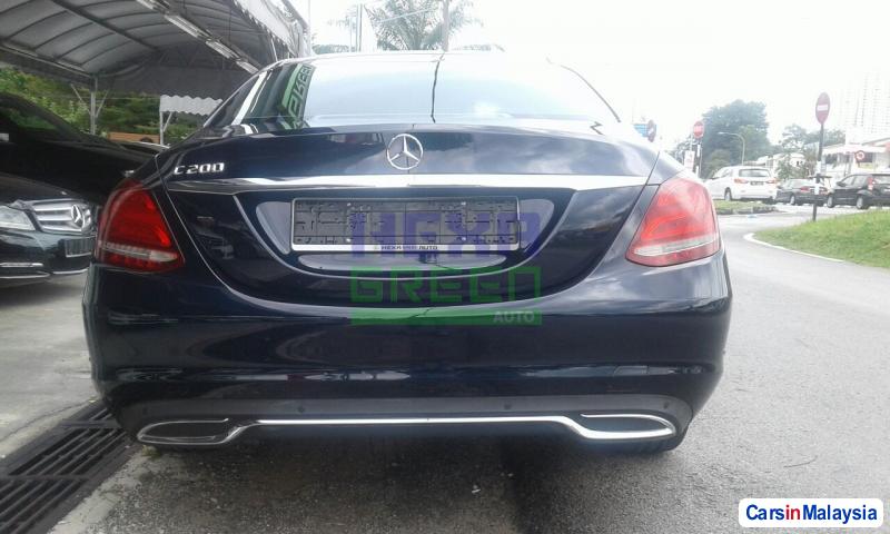 Mercedes Benz C-Class Automatic 2015 - image 5