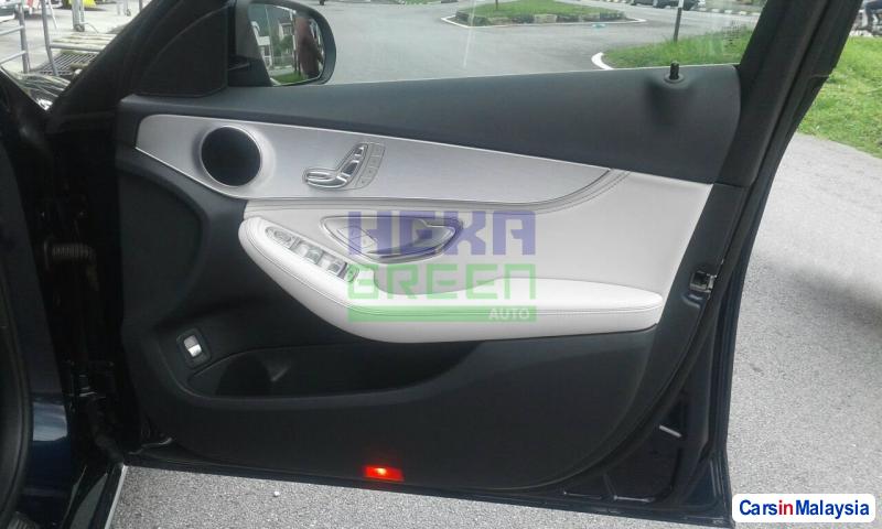 Mercedes Benz C-Class Automatic 2015 - image 7