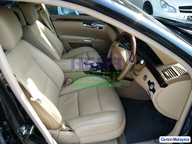 Mercedes Benz S300L Automatic 2011 - image 8
