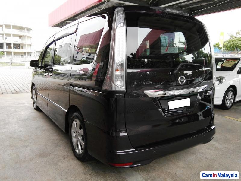 Nissan Serena Automatic 2013