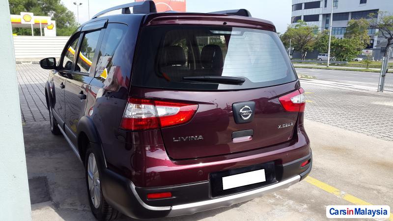 Nissan Grand Livina Automatic 2014 - image 2